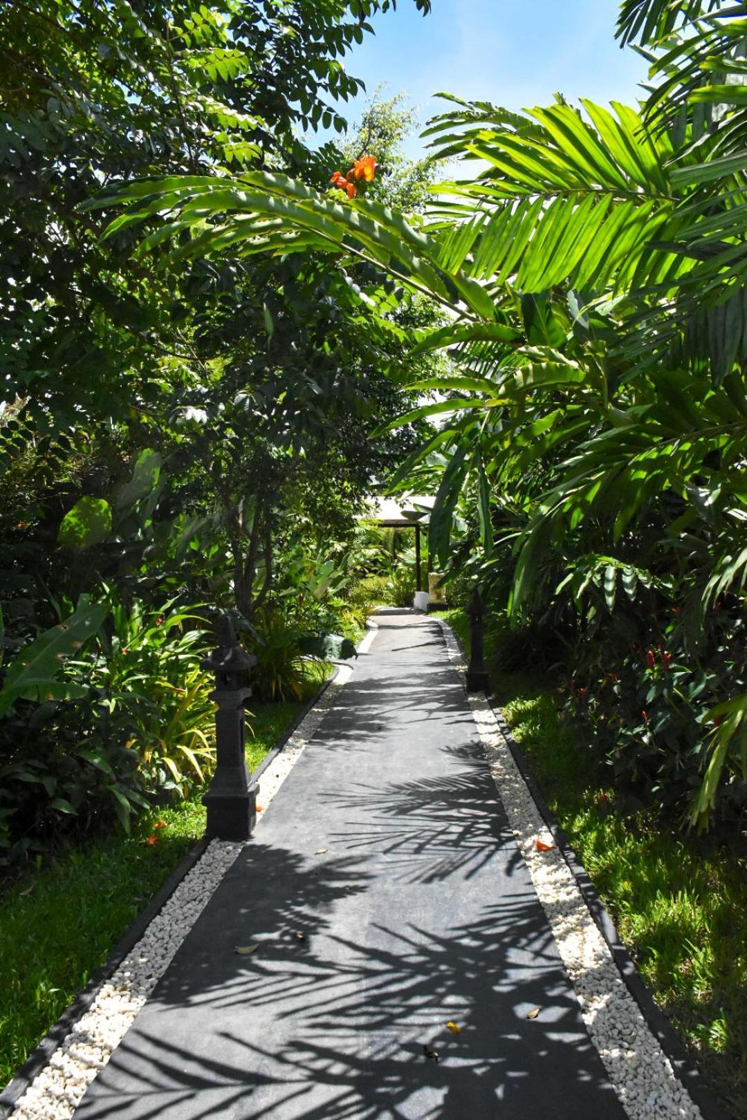 Carpe Diem Villas & Resort Puerto Princesa Buitenkant foto