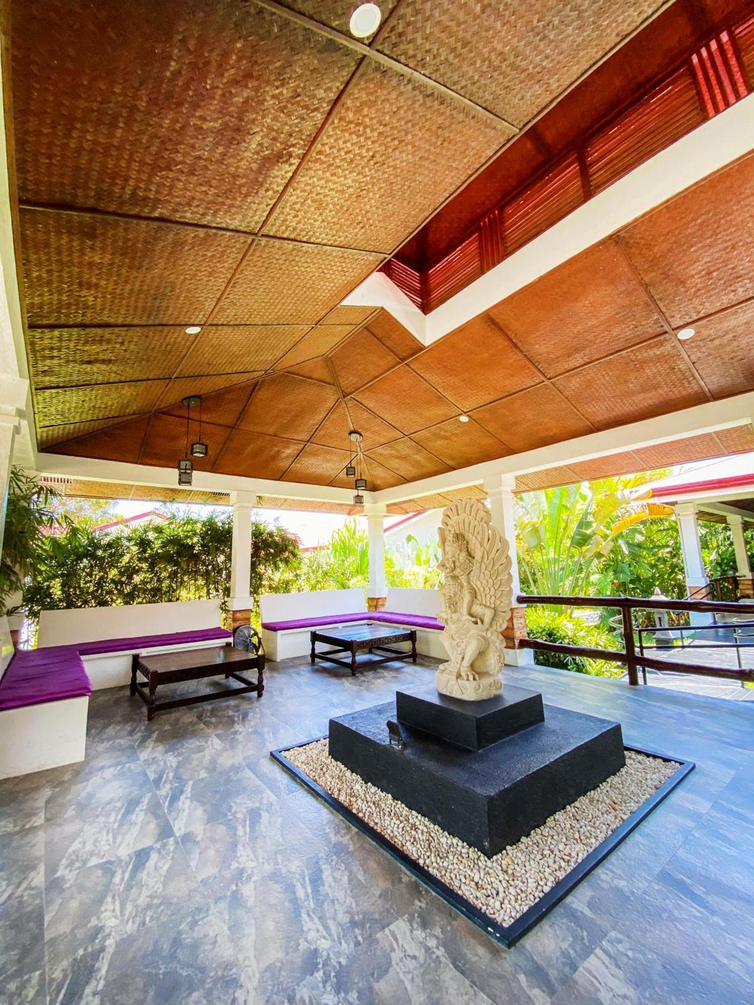 Carpe Diem Villas & Resort Puerto Princesa Buitenkant foto