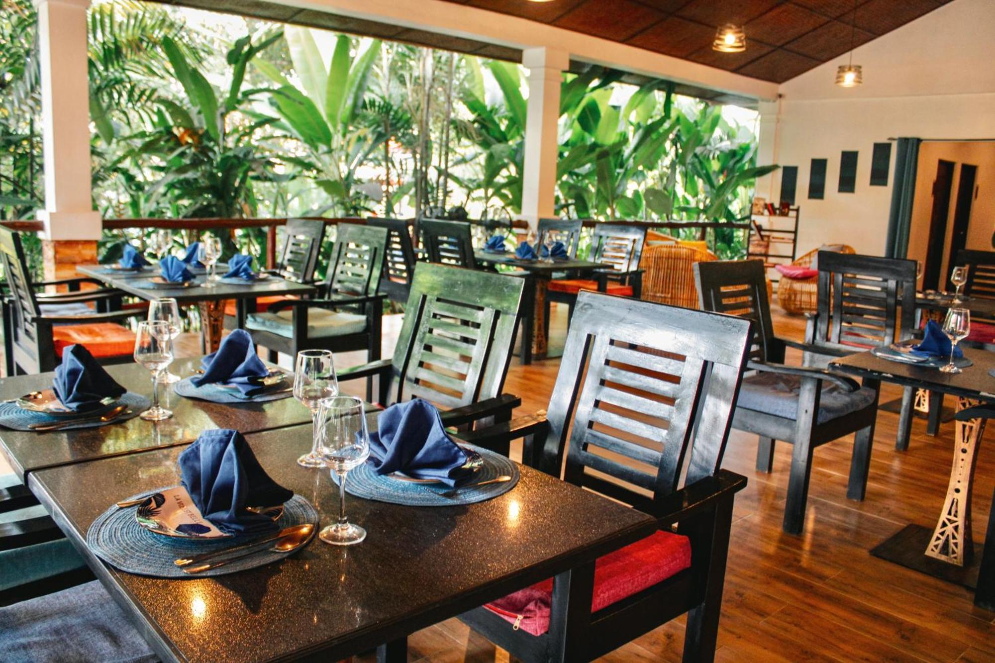 Carpe Diem Villas & Resort Puerto Princesa Buitenkant foto
